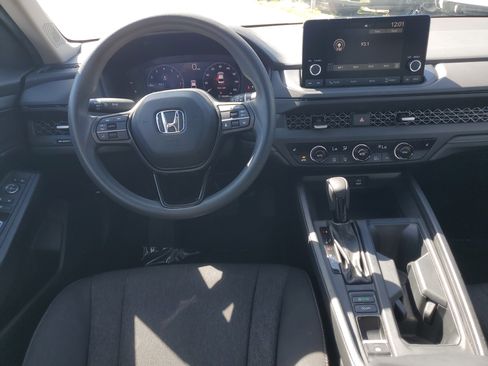 Used 2024 Honda Accord EX image 18