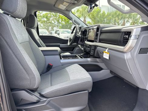 New 2026 Ford F250 XLT w/ XLT Premium Package AWD/4WD image 22