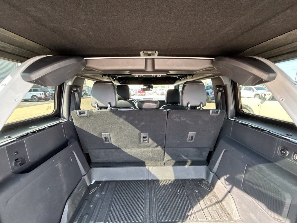 Used 2023 Ford Bronco Badlands AWD/4WD image 9