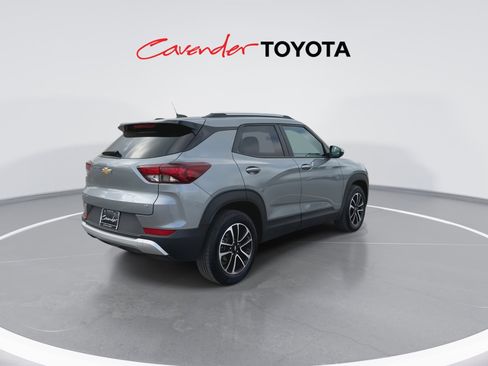 Used 2025 Chevrolet TrailBlazer LT image 8