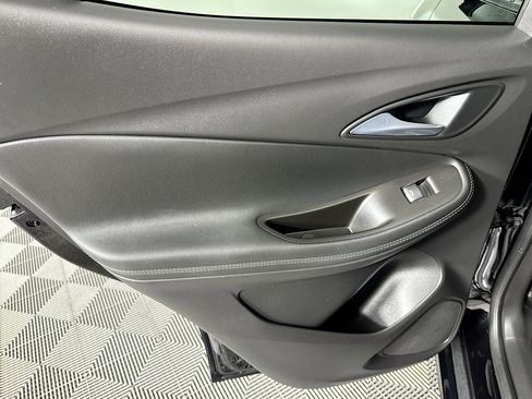 Used 2021 Buick Encore GX Essence w/ Advanced Technology Package image 25