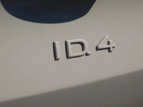 Used 2023 Volkswagen ID.4 Pro RWD image 9