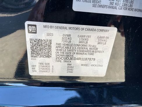 Used 2024 Chevrolet Silverado 1500 High Country w/ Technology Package image 39