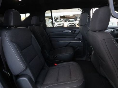 Used 2024 Chevrolet Traverse LT image 26