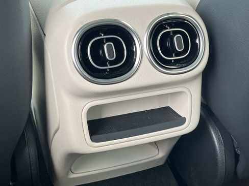 Used 2025 Mercedes-Benz GLC 300 4MATIC image 14