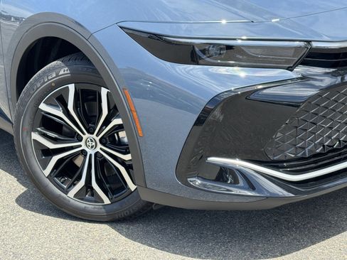 New 2026 Toyota Crown AWD/4WD image 10
