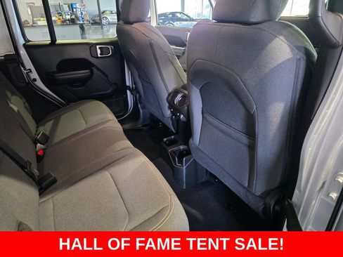 Used 2024 Jeep Wrangler Unlimited Sport AWD/4WD image 20