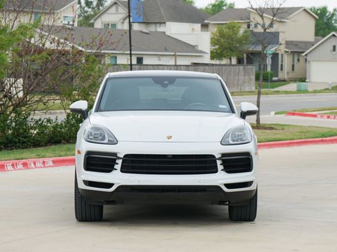 Used 2020 Porsche Cayenne image 16