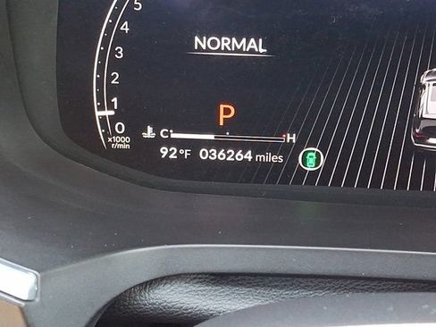 Used 2023 Acura MDX SH-AWD w/ Technology Package image 28