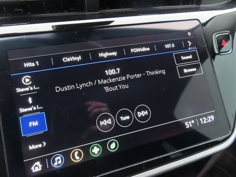 Used 2023 Chevrolet Bolt EUV LT image 22