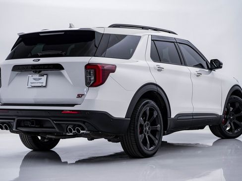 Used 2020 Ford Explorer ST w/ ST Street Pack image 8