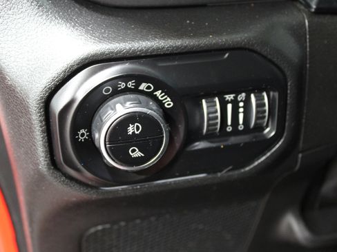 Used 2020 Jeep Gladiator Mojave image 6