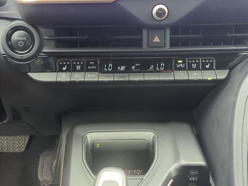 Certified 2023 Toyota Crown AWD/4WD image 20