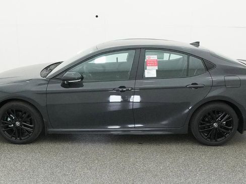 New 2026 Toyota Camry SE image 6