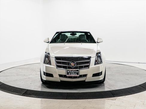 Used 2011 Cadillac CTS Coupe image 2