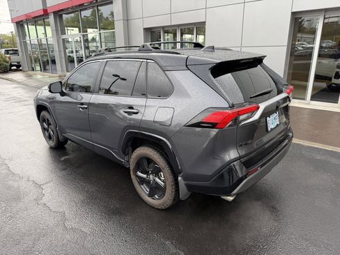 Used 2021 Toyota RAV4 XSE image 3