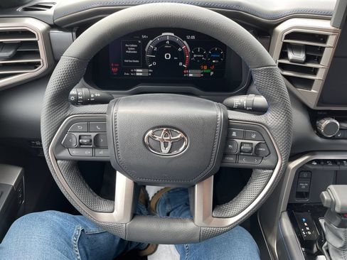 New 2026 Toyota Tundra Platinum w/ TRD Off-Road Package AWD/4WD image 23
