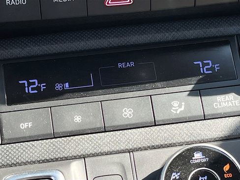 Used 2023 Hyundai Palisade Limited image 16