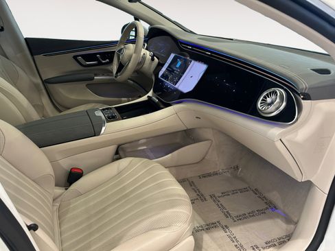 Used 2023 Mercedes-Benz EQS 580 4MATIC Sedan image 10