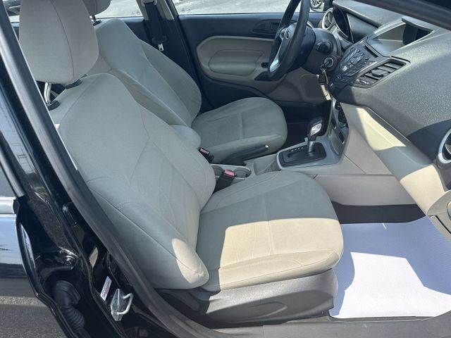 Used 2017 Ford Fiesta SE FWD image 24
