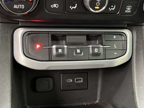 Certified 2022 GMC Acadia SLE AWD/4WD image 23
