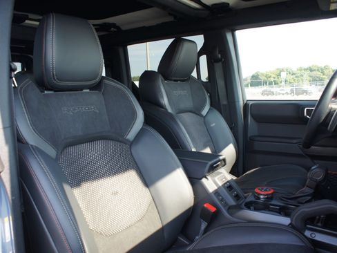 Used 2025 Ford Bronco Raptor w/ Interior Carbon Fiber Pack AWD/4WD image 22
