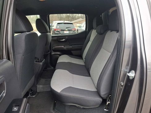 Certified 2022 Toyota Tacoma TRD Sport image 13