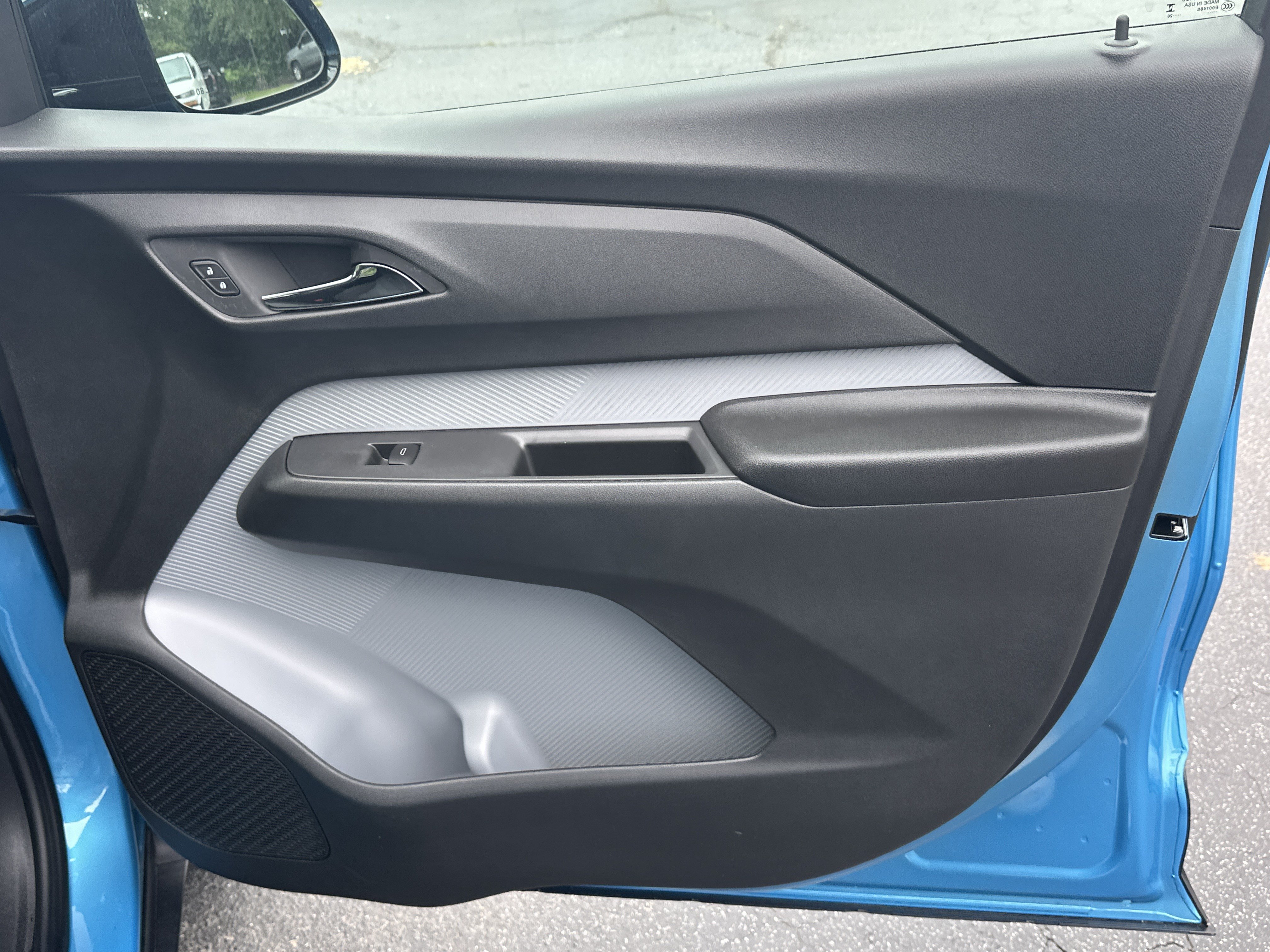 New 2027 Chevrolet Bolt LT FWD image 14