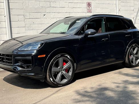 New 2025 Porsche Cayenne Turbo image 1