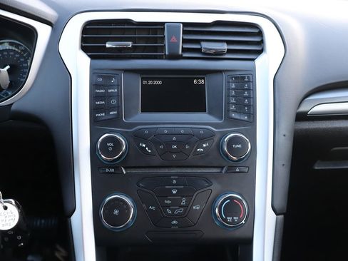 Used 2016 Ford Fusion SE image 34