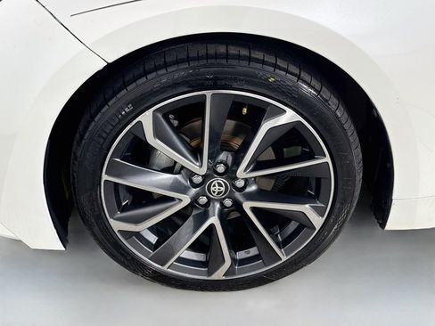 Used 2020 Toyota Corolla XSE FWD image 38