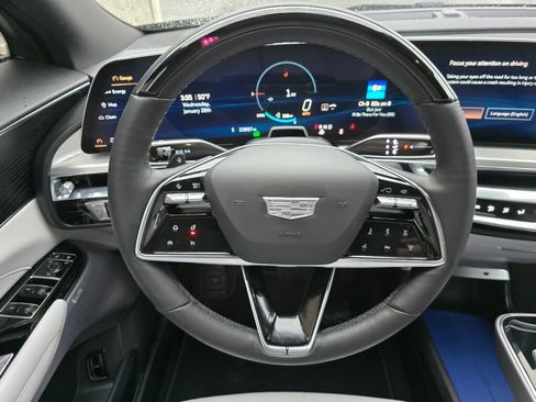 Certified 2023 Cadillac Lyriq Luxury image 27