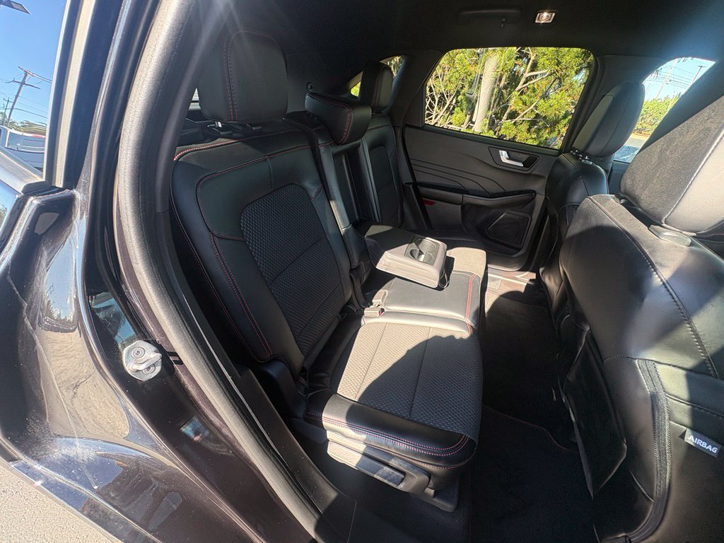 Used 2023 Ford Escape ST-Line w/ Tech Pack #1 AWD/4WD image 23