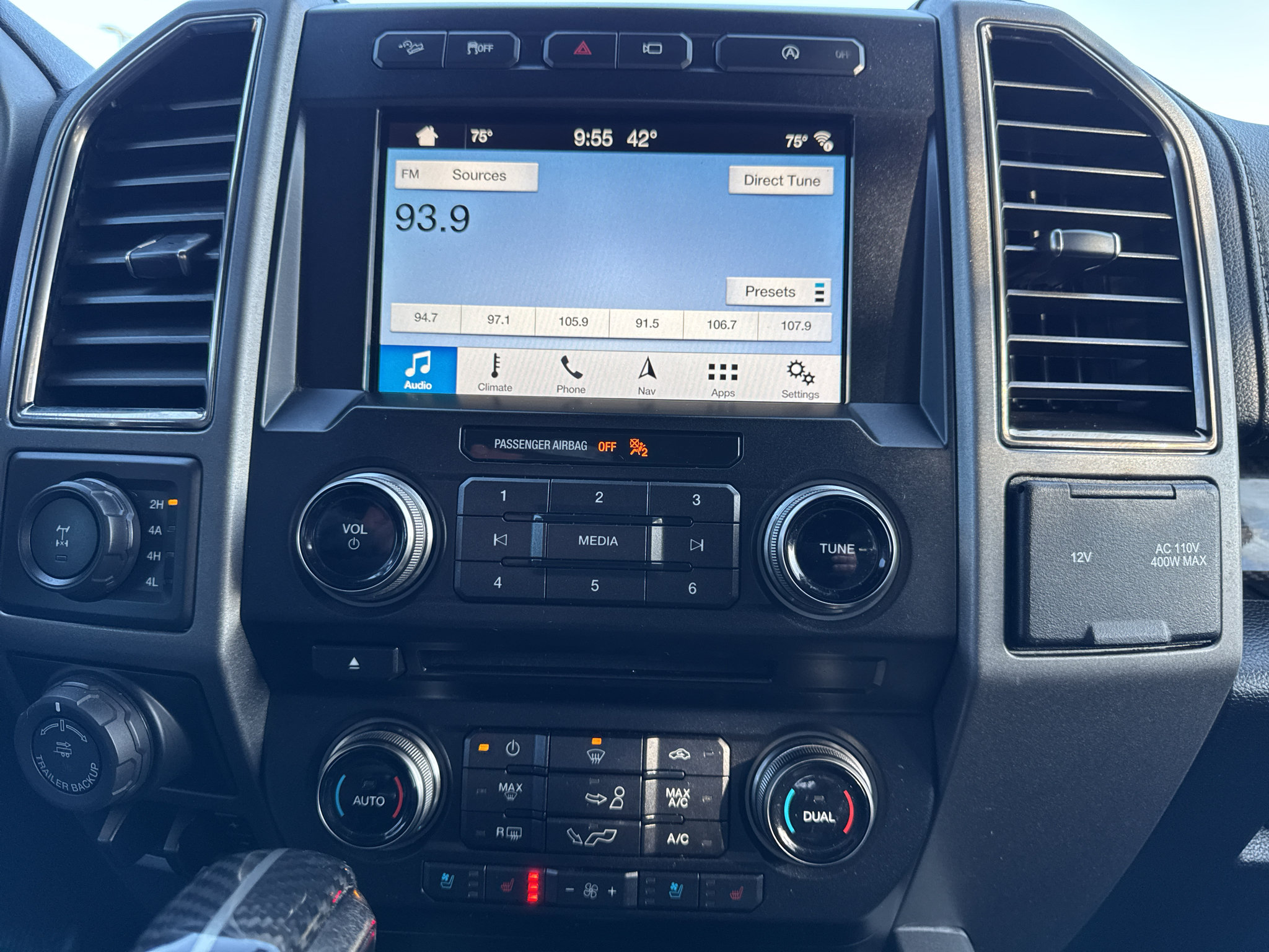 Used 2018 Ford F150 Raptor w/ Equipment Group 802A Luxury AWD/4WD image 16