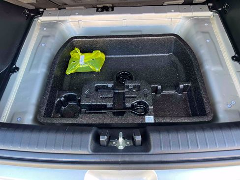 Used 2020 Kia Niro LX FWD image 62
