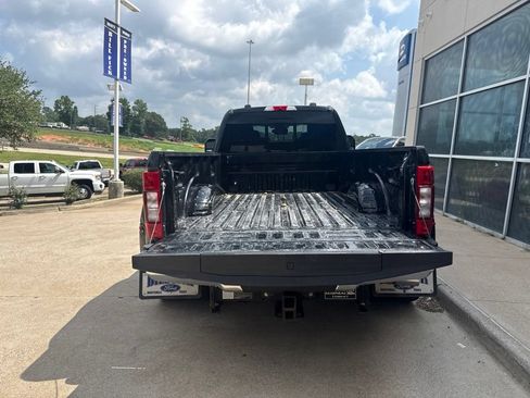 Used 2021 Ford F350 Lariat w/ Lariat Ultimate Package AWD/4WD image 7