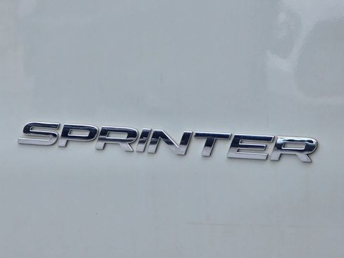 Used 2022 Mercedes-Benz Sprinter 2500 w/ Parking Package image 40