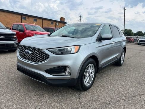 Certified 2024 Ford Edge SEL w/ Convenience Package AWD/4WD image 28