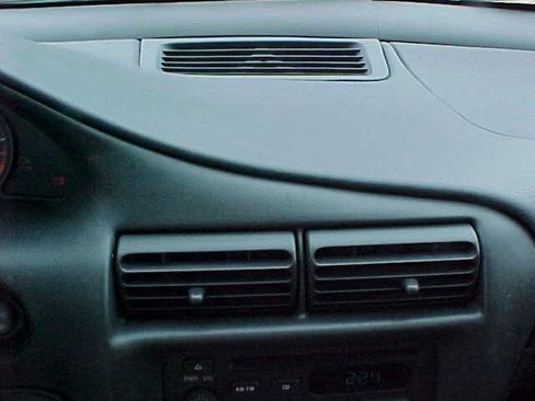 Used 2002 Chevrolet Cavalier Sedan FWD image 23