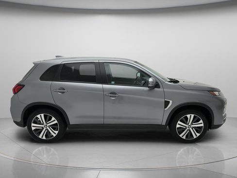 Used 2025 Mitsubishi Outlander Sport SE AWD/4WD image 8
