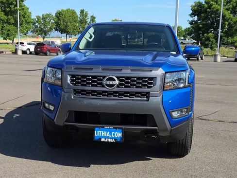 Used 2025 Nissan Frontier SV w/ SV Convenience Package AWD/4WD image 3