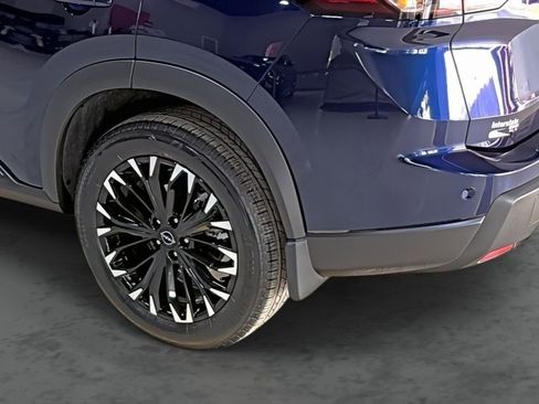 New 2026 Nissan Rogue SV AWD/4WD image 9