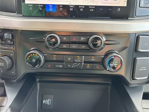 New 2026 Ford F250 XLT w/ XLT Premium Package image 32