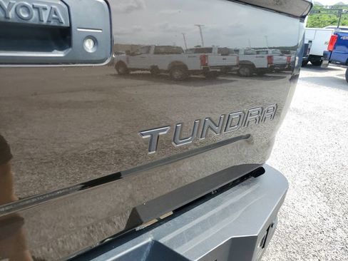 Used 2021 Toyota Tundra Platinum AWD/4WD image 9