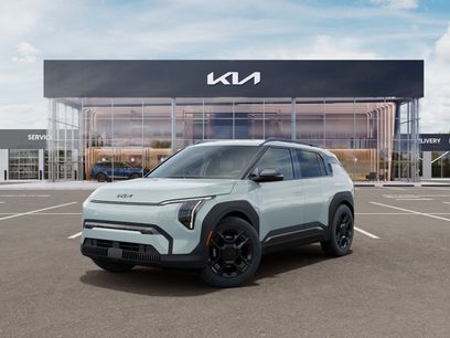 New 2027 Kia EV3 Wind w/ Wind AWD Nightfall Package