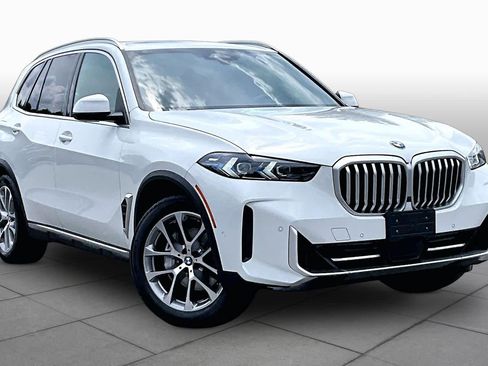 Used 2024 BMW X5 xDrive40i w/ Premium Package AWD/4WD image 2