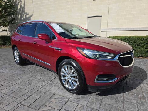 Used 2019 Buick Enclave Premium w/ Experience Buick Package image 2