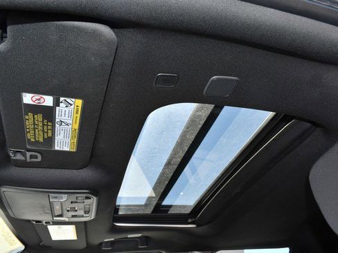 Certified 2024 Toyota Tacoma TRD Off-Road w/ TRD Off Road Upgrade Package image 19