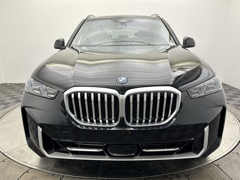 Used 2026 BMW X5 xDrive50e w/ Climate Comfort Package image 14