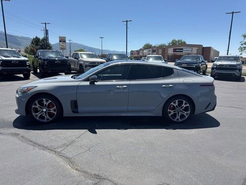 Used 2019 Kia Stinger GT1 AWD/4WD image 4